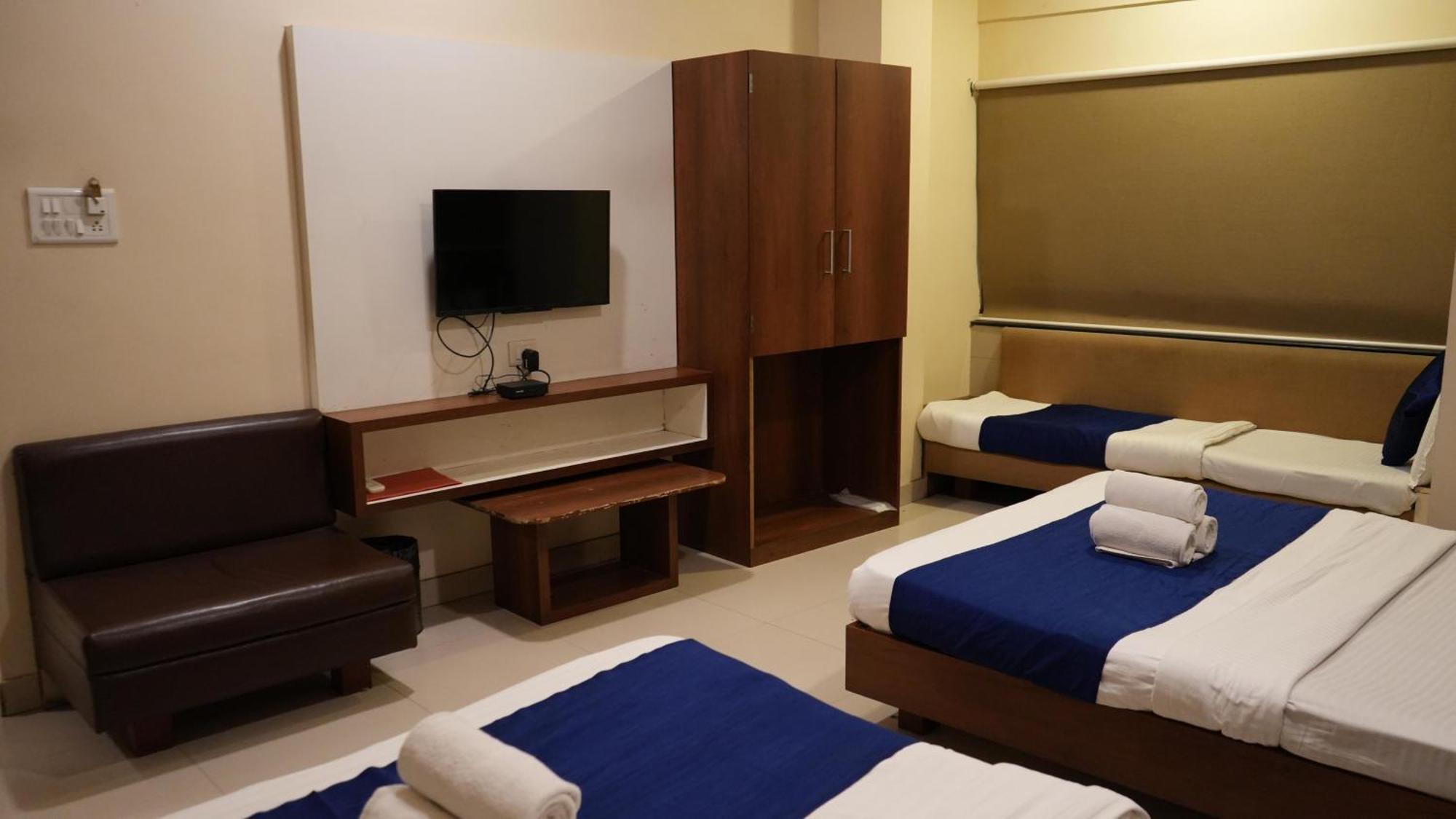 Hotel Satyug Ujjain Exterior photo