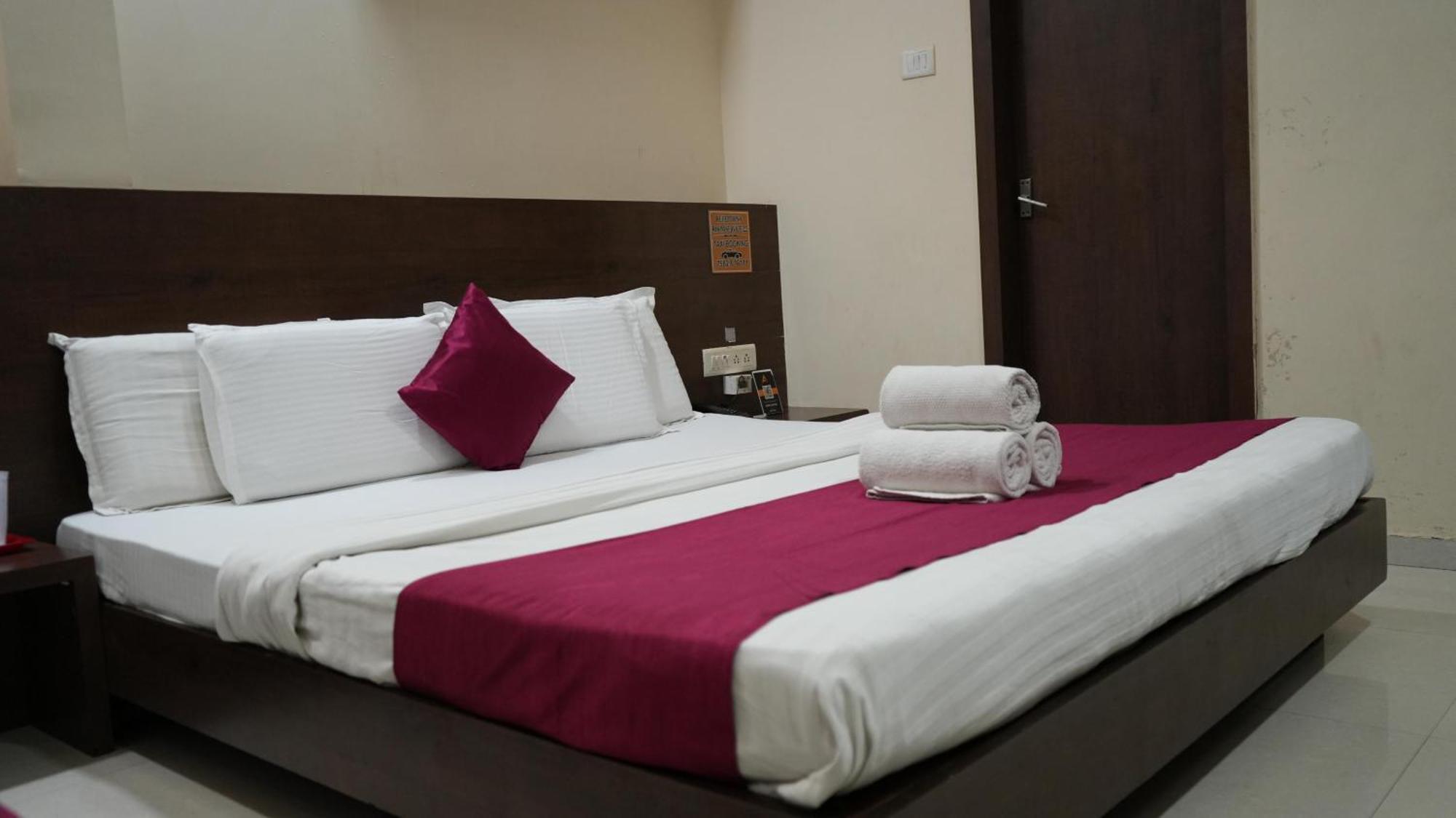 Hotel Satyug Ujjain Exterior photo